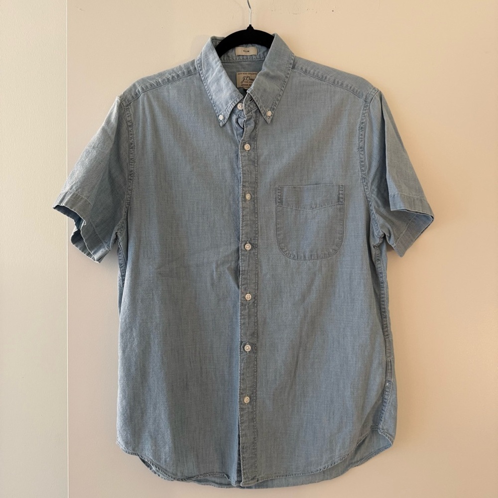 J. Crew Men’s Slim Fit Short-Sleeve Button-Down Denim Shirt